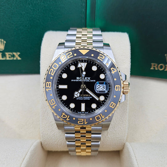 Pre-owned Rolex GMT-Master II, 40mm, Oystersteel and 18k Yellow Gold, Ref# 126713GRNR-0001