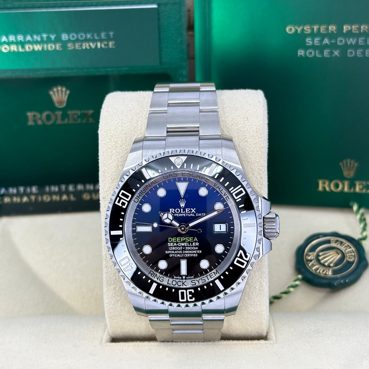 Rolex Deepsea James Cameron, Oystersteel, D-blue Dial, 44mm, Oyster, Ref# 136660-0003