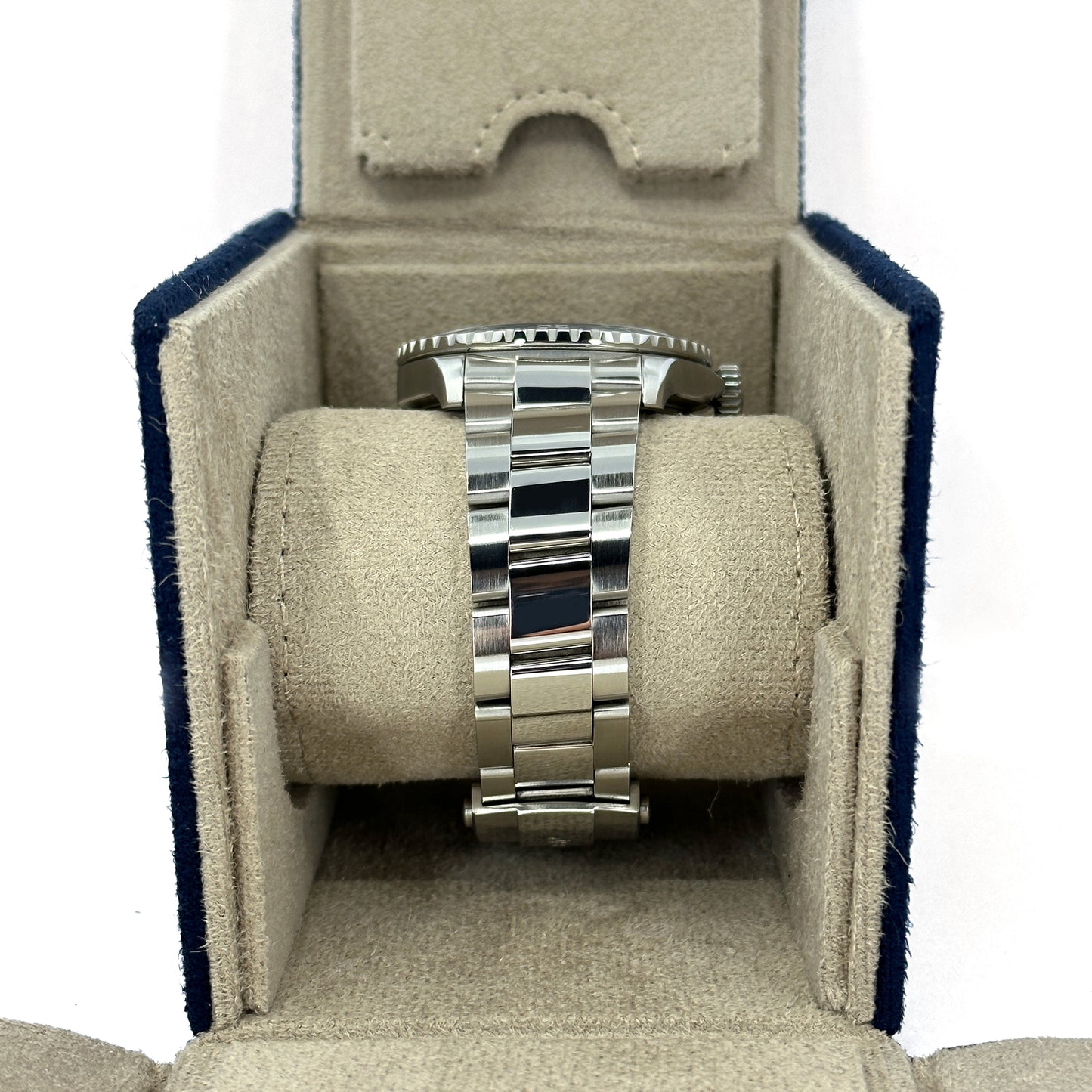 Breitling Superocean Automatic Ref# A17375E71C1A1, box and papers