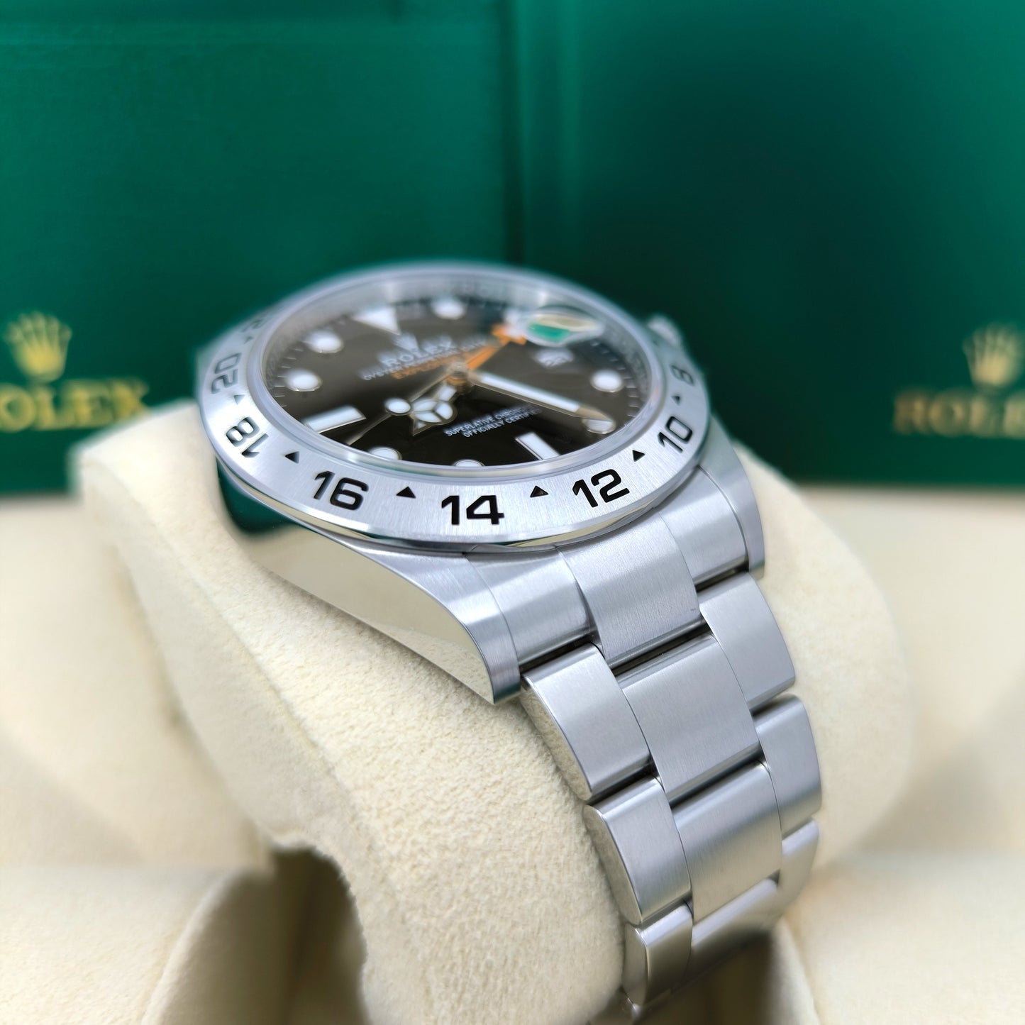 Pre-owned Rolex Explorer II Oystersteel Ref# 226570-0002