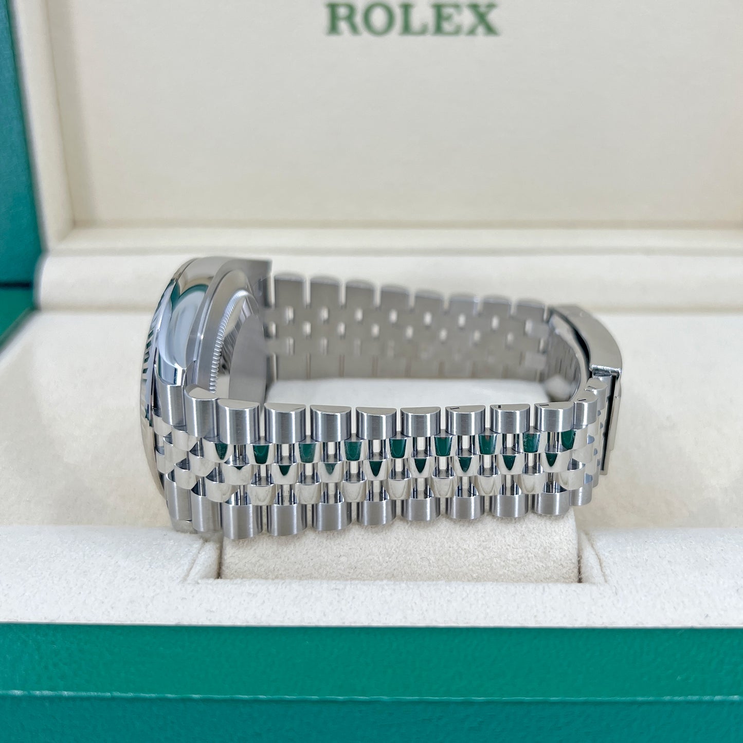 Rolex Datejust 41 Oystersteel and 18K White Gold 41 mm White Dial, Ref# 126334-0010