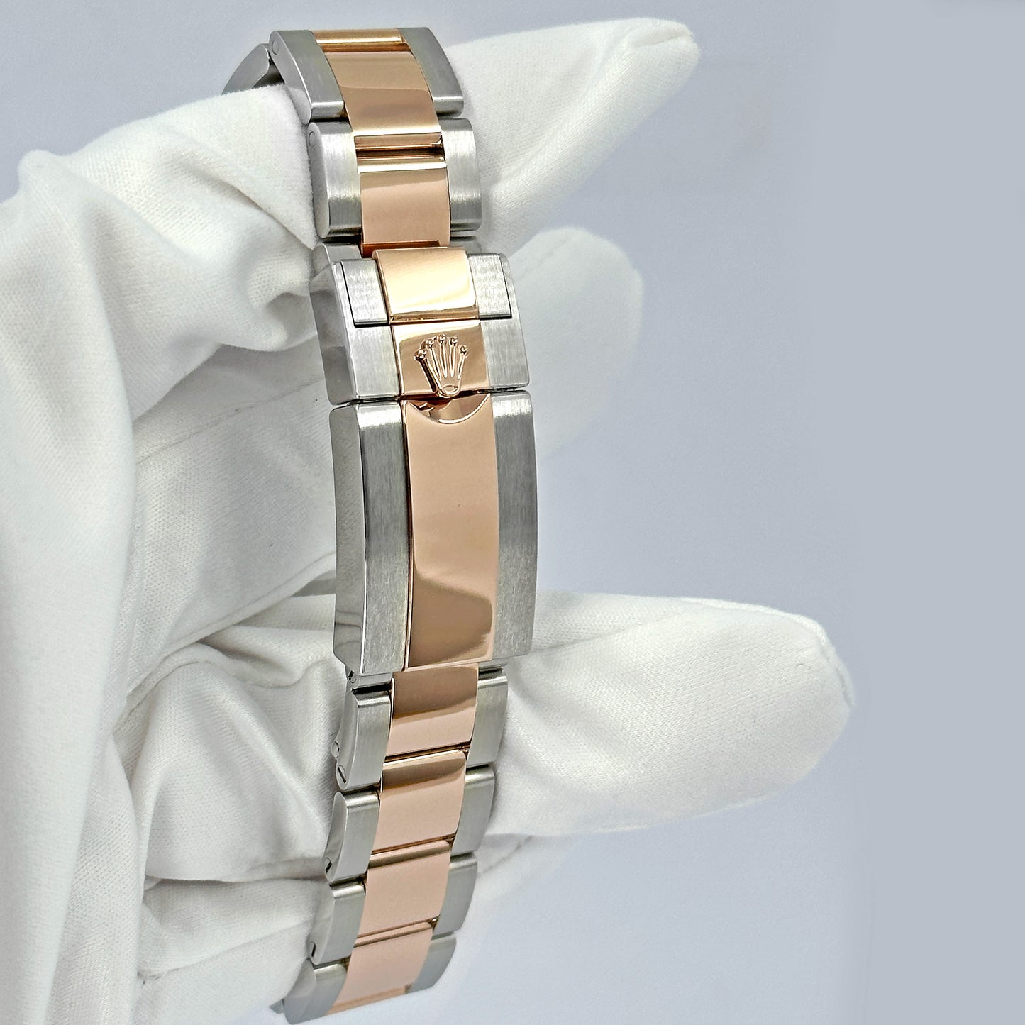 Rolex GMT-Master II Oystersteel and Everose gold Ref# 126711CHNR-0002