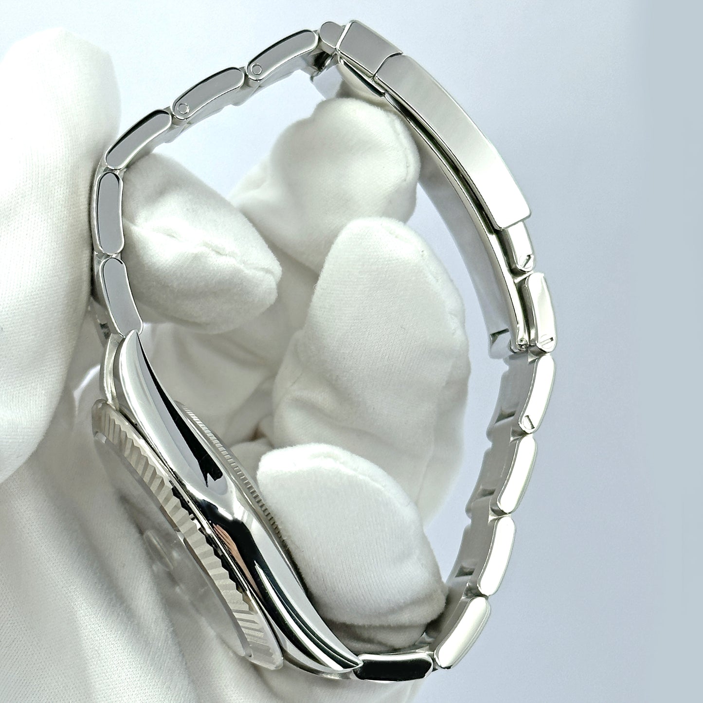 Rolex Datejust 41 Oystersteel and 18k White Gold 41mm Bright Black Dial Oyster, Ref#126334-0017.