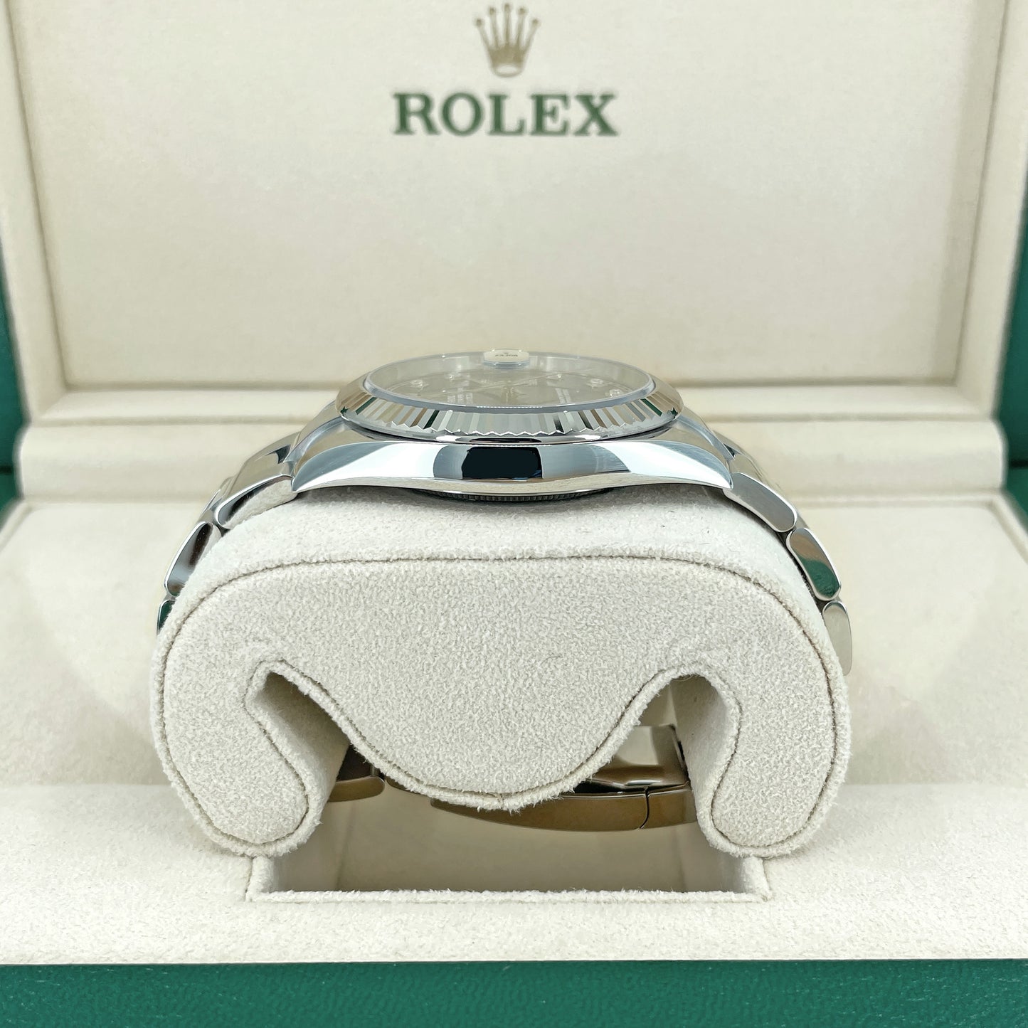 Rolex, Datejust 41, Oystersteel and 18k White Gold, Bright Blue with Diamonds Dial, Oyster 126334-0015