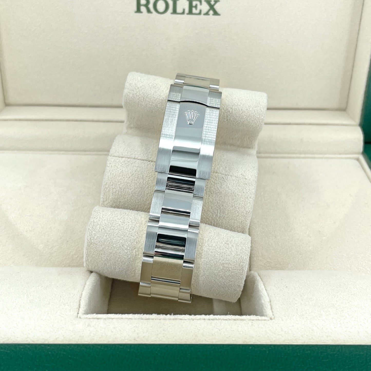 Rolex, Datejust 41, Oystersteel and 18k White Gold, Bright Blue with Diamonds Dial, Oyster 126334-0015
