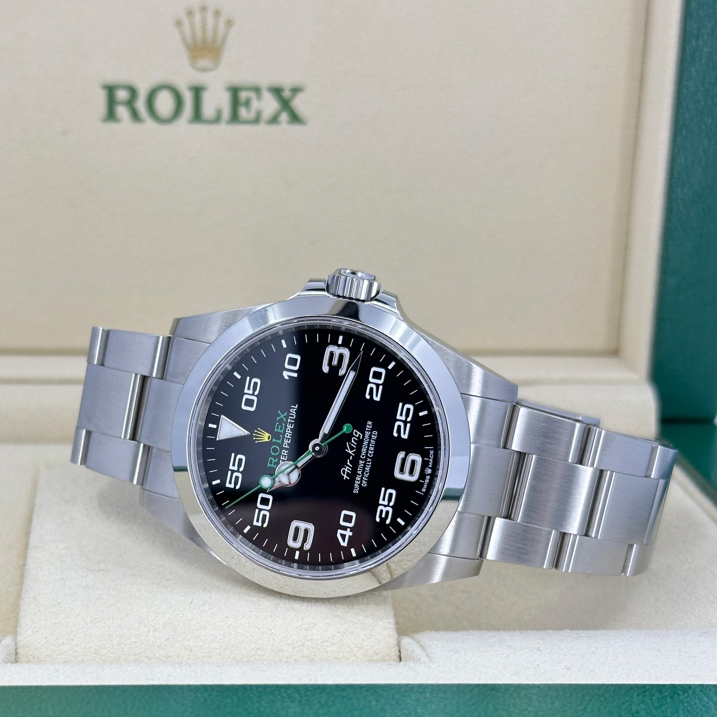 Pre-owned Rolex, Air-king, Black Arabic dial, 40mm, Oystersteel, Smooth, Oyster, Ref# 116900-0001
