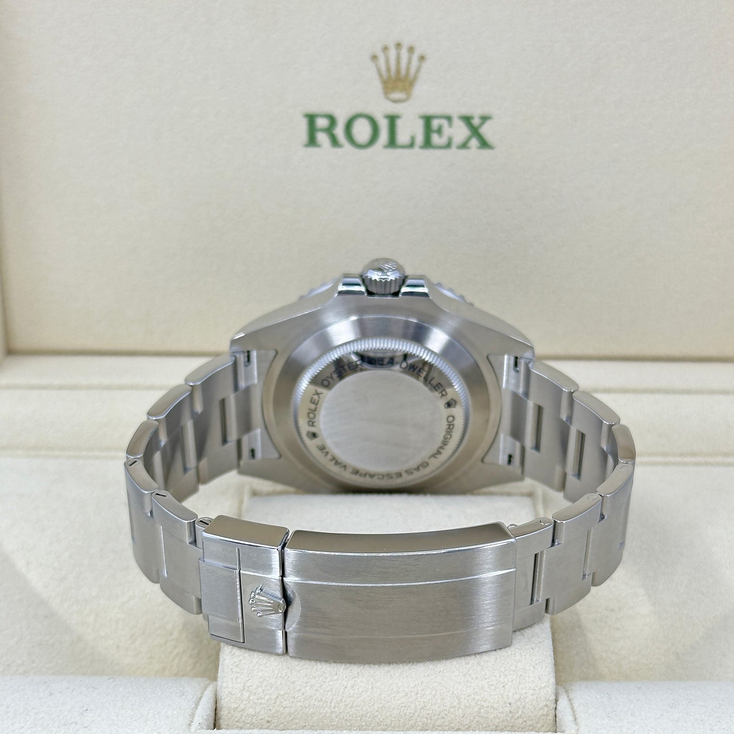 Rolex, Sea-Dweller Red Letters, 43mm, Oystersteel, Ref# 126600