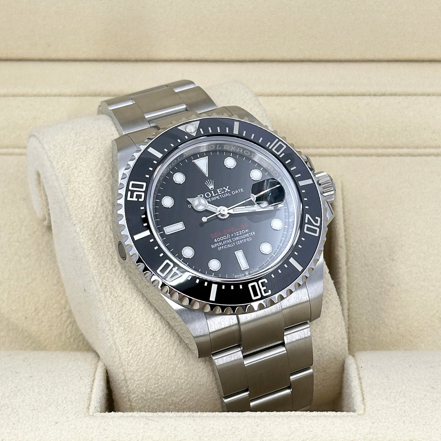 Rolex, Sea-Dweller Red Letters, 43mm, Oystersteel, Ref# 126600