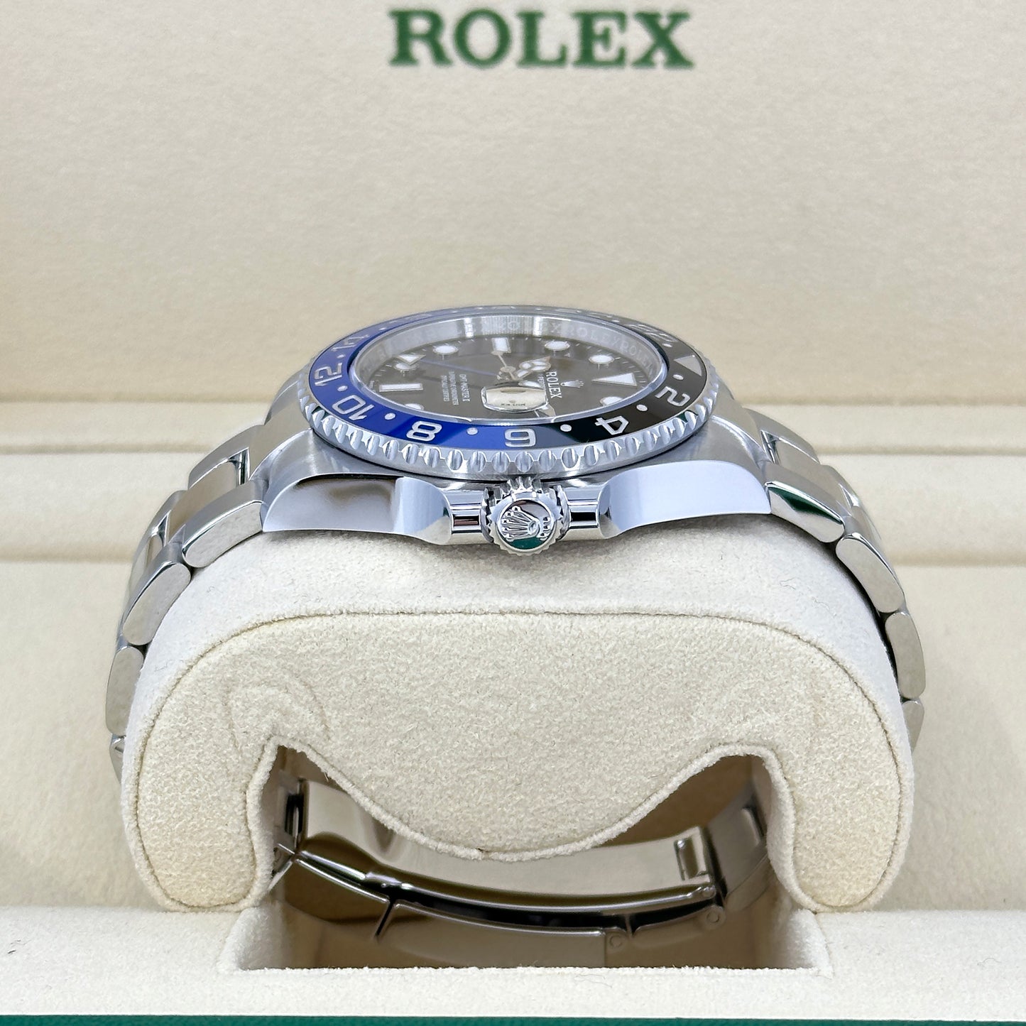 Pre-owned Rolex GMT-Master II Oystersteel Ref# 126710BLNR-0003
