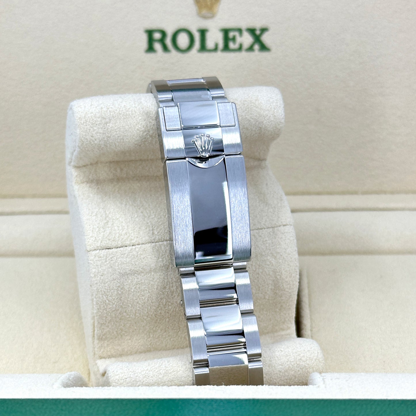 Pre-owned Rolex GMT-Master II Oystersteel Ref# 126710BLNR-0003