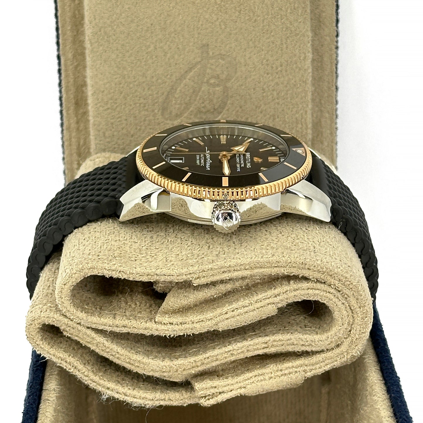 Breitling Superocean Heritage B20 Automatic 42, Ref# UB2010121B1S1, box and papers