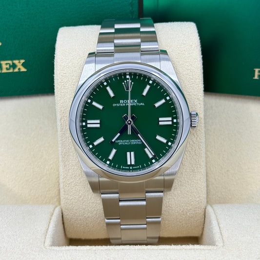 Pre-owned Rolex Oyster Perpetual 41 No Date, Oystersteel, 41mm, Oyster, Ref# 124300-0005