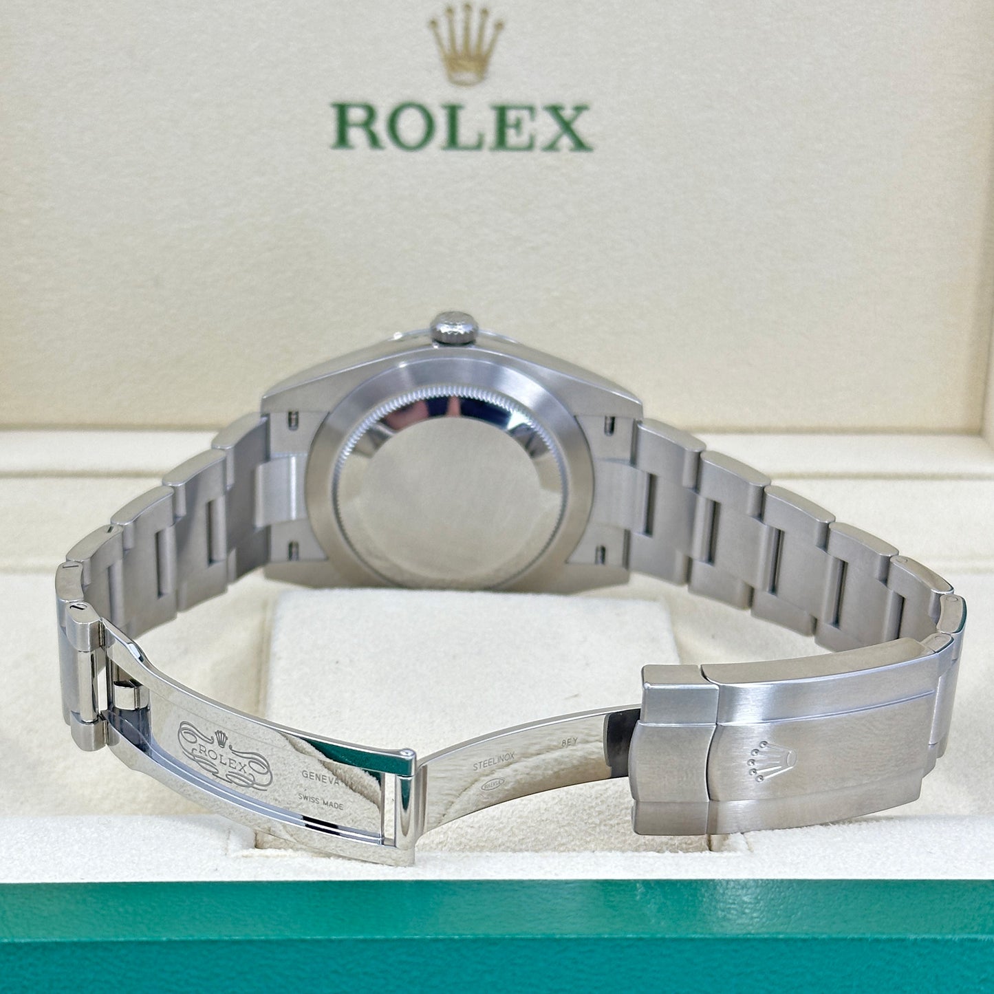 Rolex Oyster Perpetual 41 No Date, Oystersteel, 41mm, Oyster, Ref# 124300-0005