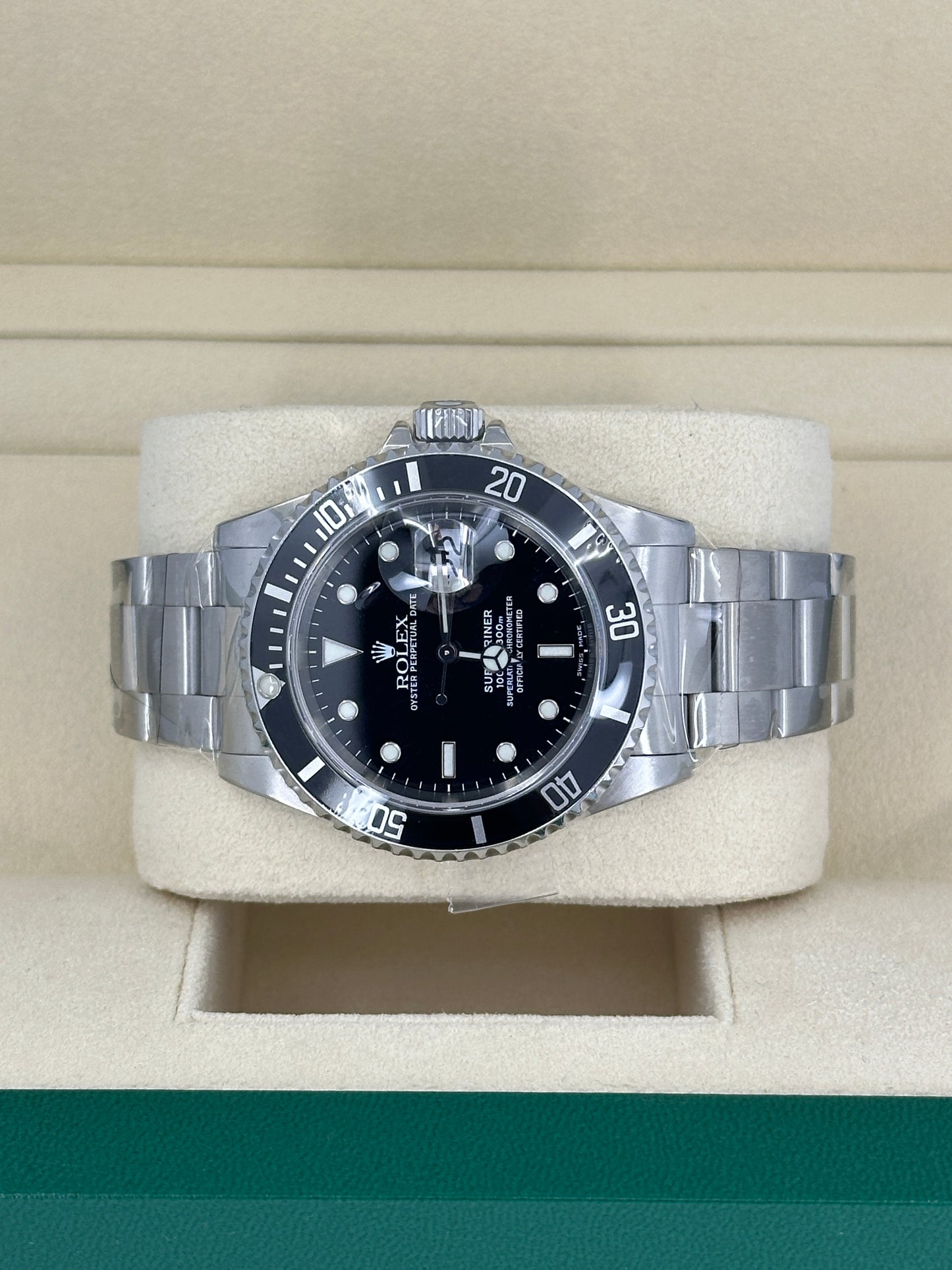 Pre-Owned Rolex Submariner Date 1999 Ref# 16610
