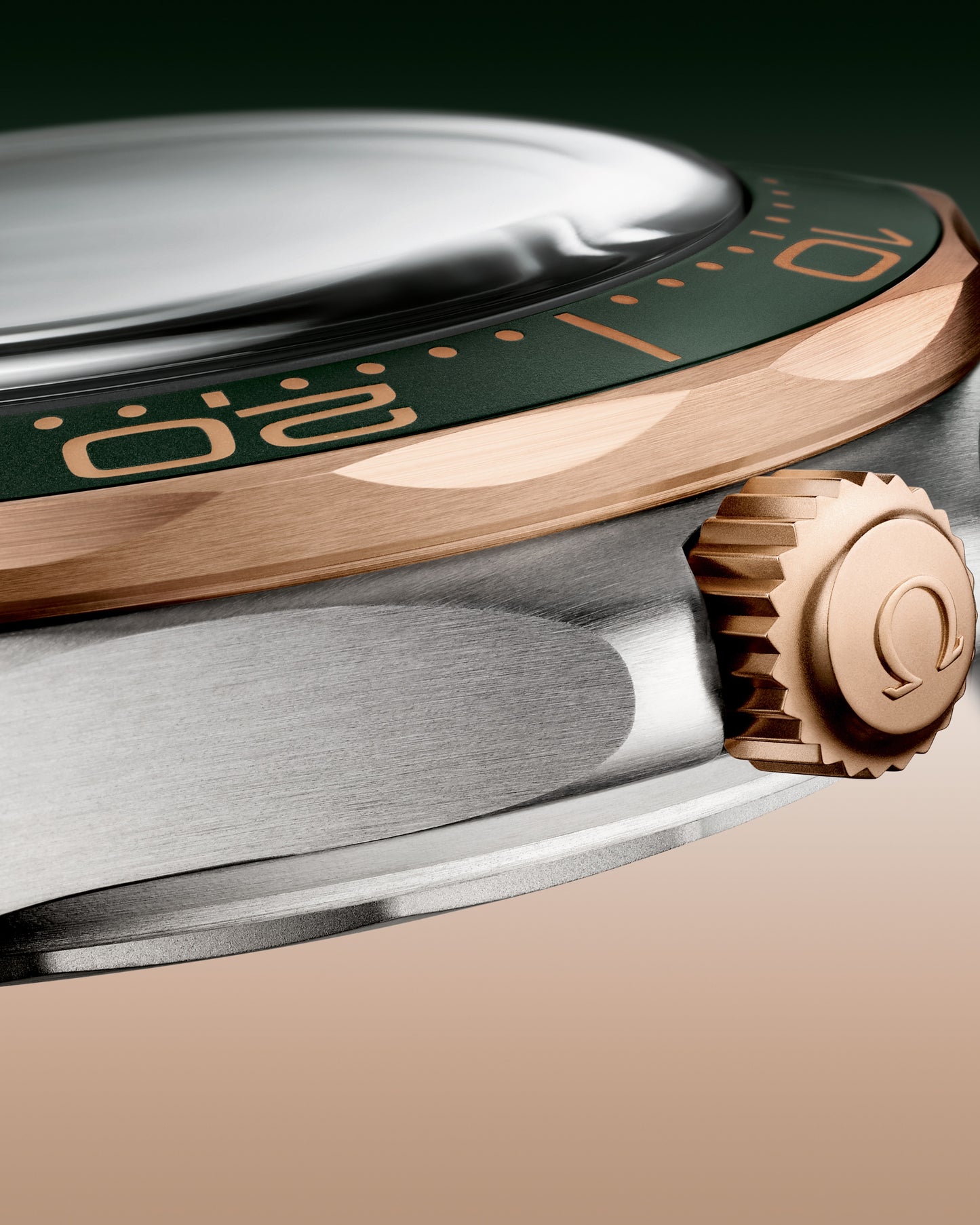Unworn, Omega Seamaster Diver 300m, Titanium and 9K Bronze Gold, 42mm, Ref# 210.92.42.20.10.001, Bezel