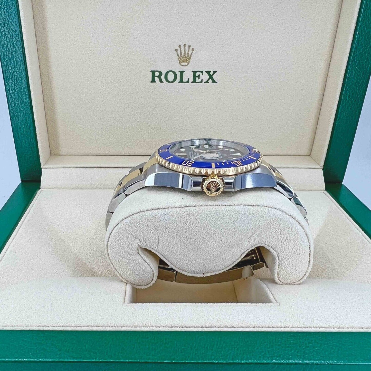 Rolex Submariner Date, Stainless Steel and 18k Yellow Gold, 41mm, Ref# 126613lb-0002, Rigt