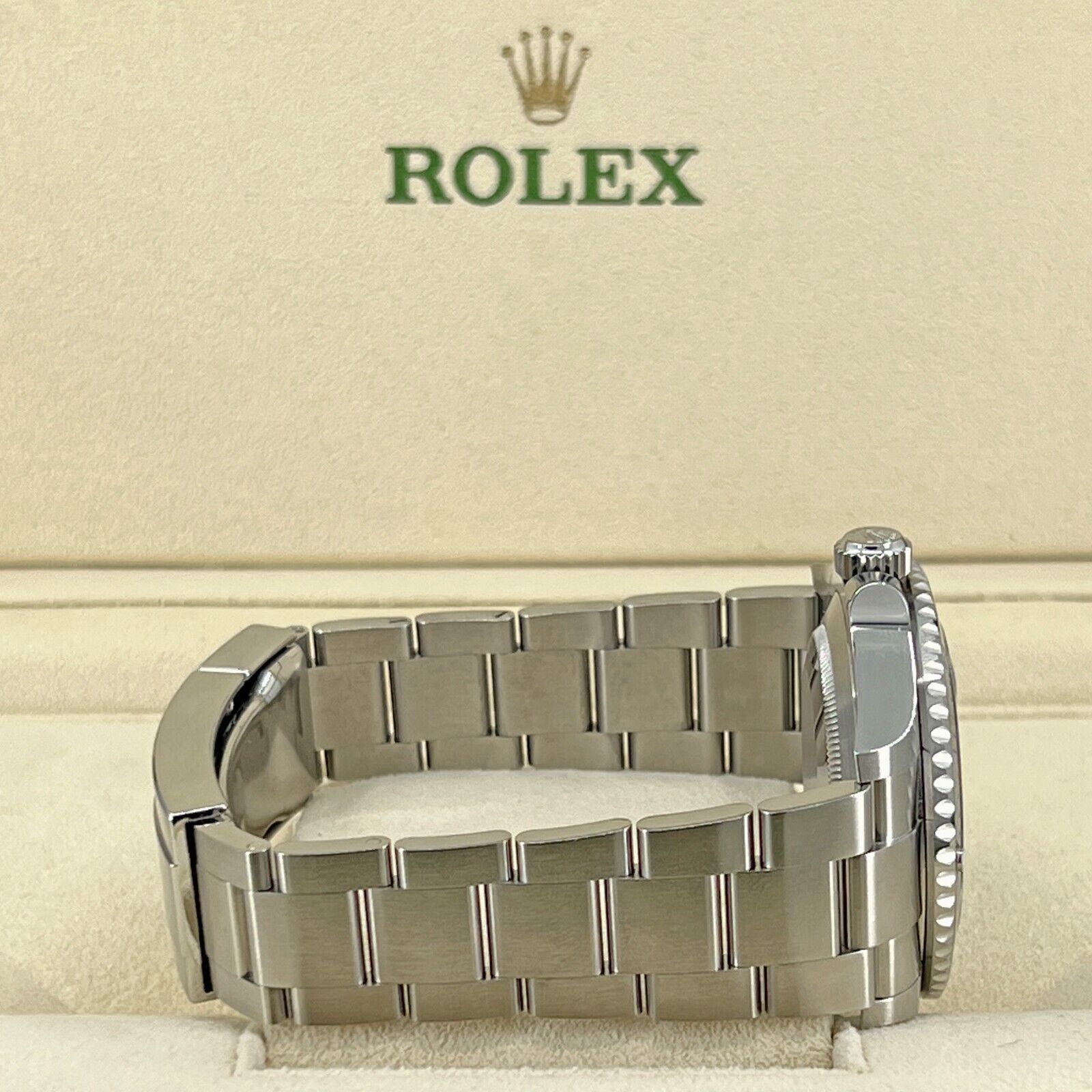 Rolex, Submariner Date 41, Stainless Steel, Black Ceramic, Black dial, 41mm, Oyster, Ref# 126610ln-0001, Bracelet