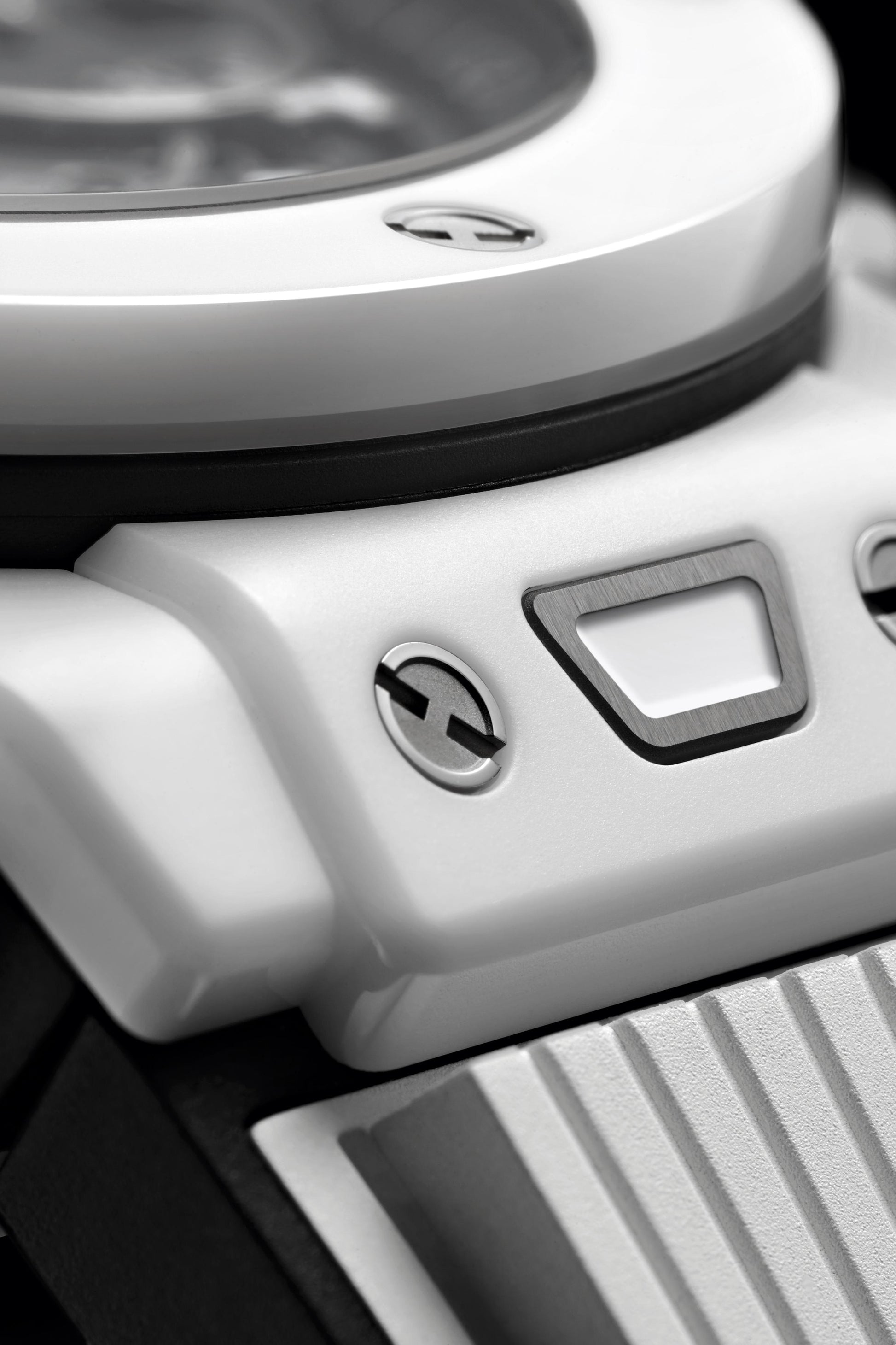 Side Hublot Big Bang UNICO WHITE CERAMIC Ref# 421.HX.1170.RX