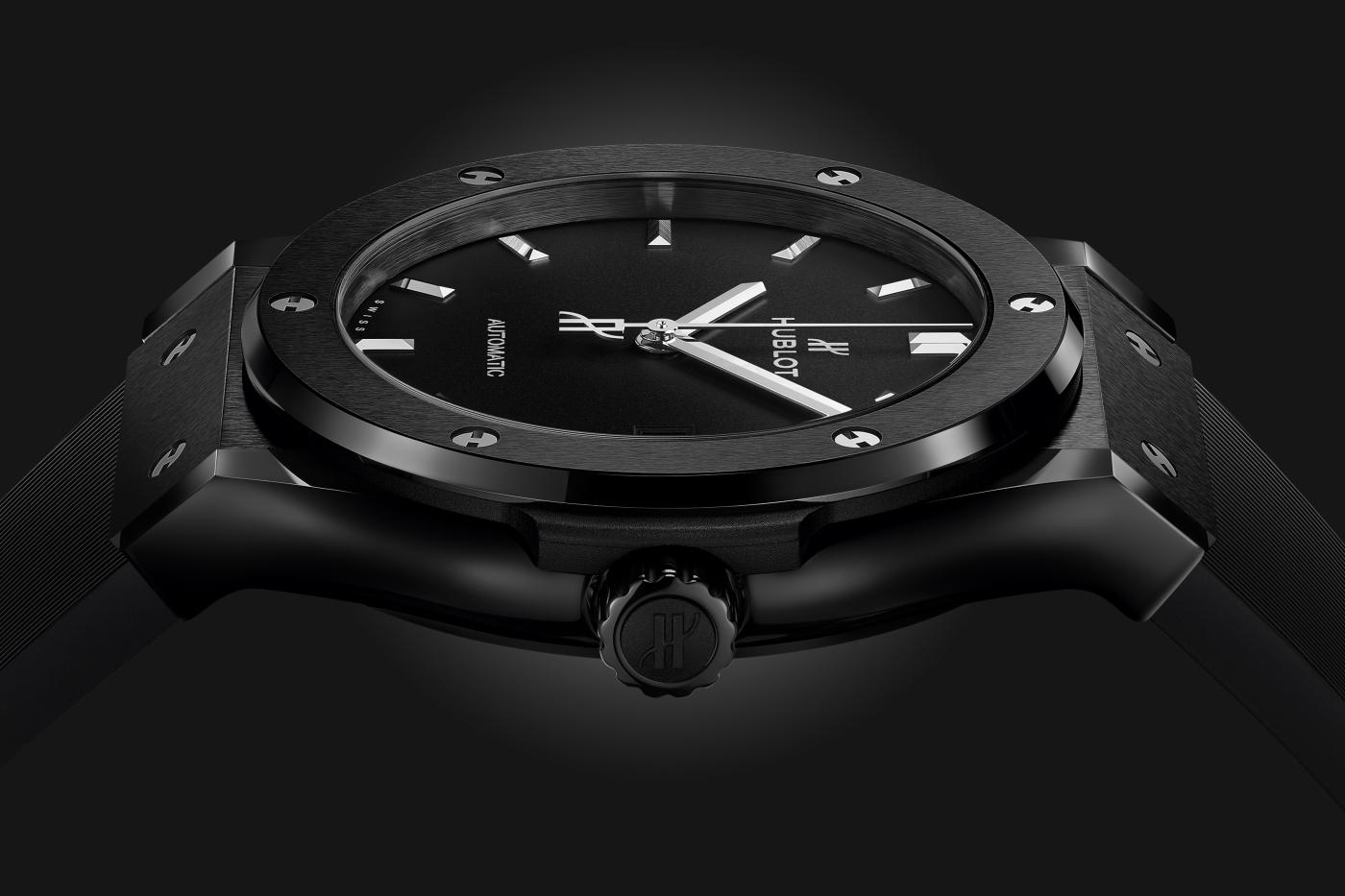 Side Hublot Classic Fusion Black Magic Ref# 542.CM.1171.RX