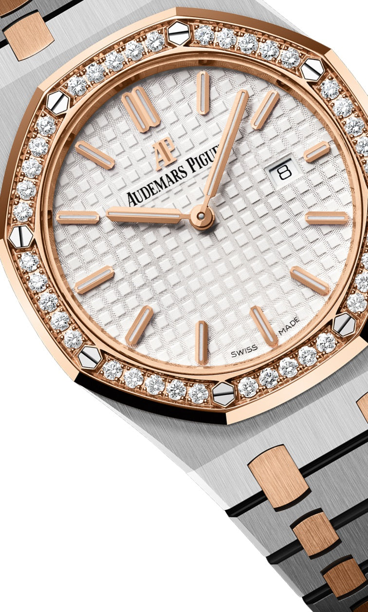 Side Audemars Piguet Royal OAK QUARTZ Ref# 67651SR.ZZ.1261SR.01