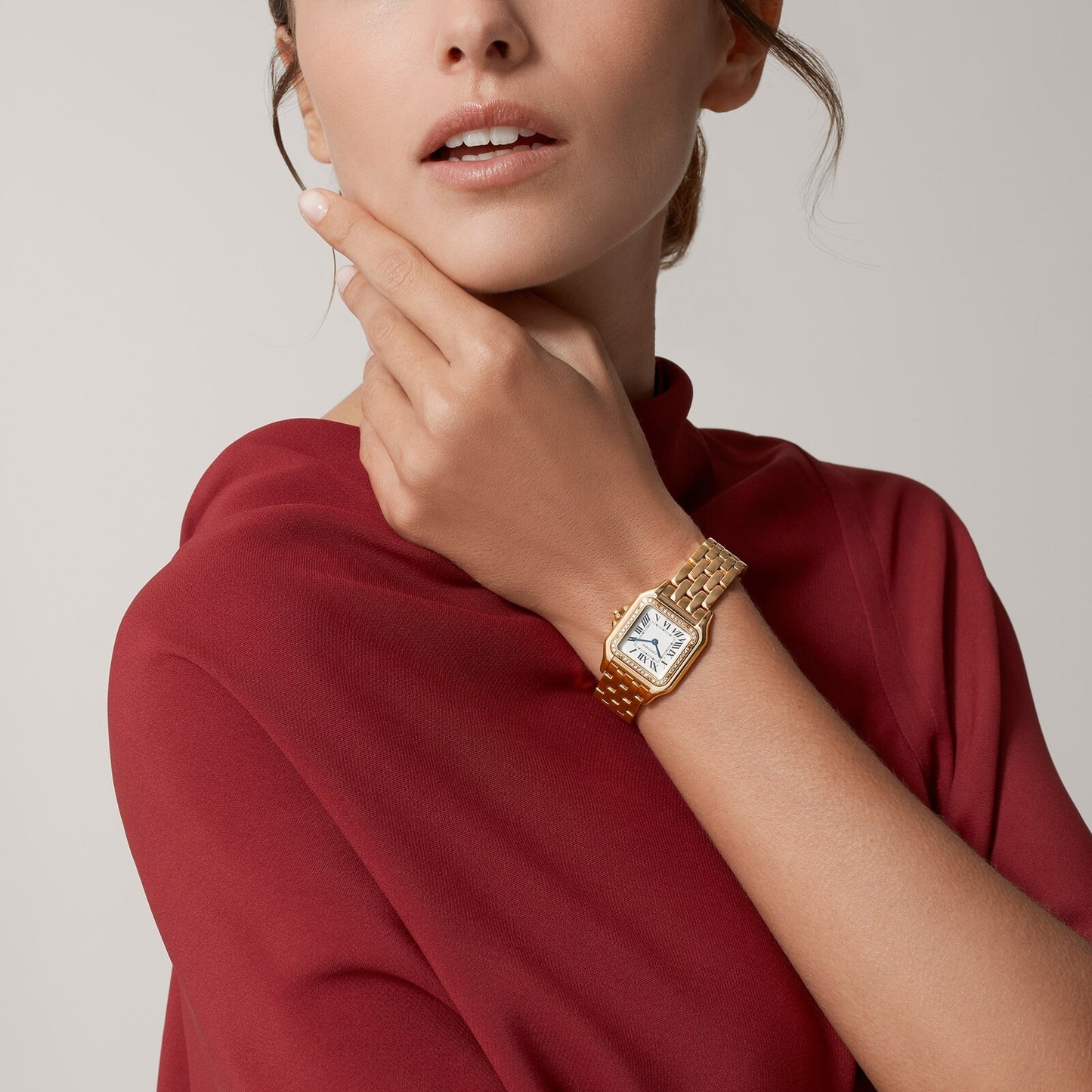 Unworn Cartier Panthère de Cartier Medium, 18k Rose Gold, Diamonds, 27mm x 37mm, Ref# WJPN0009, Watch on hand