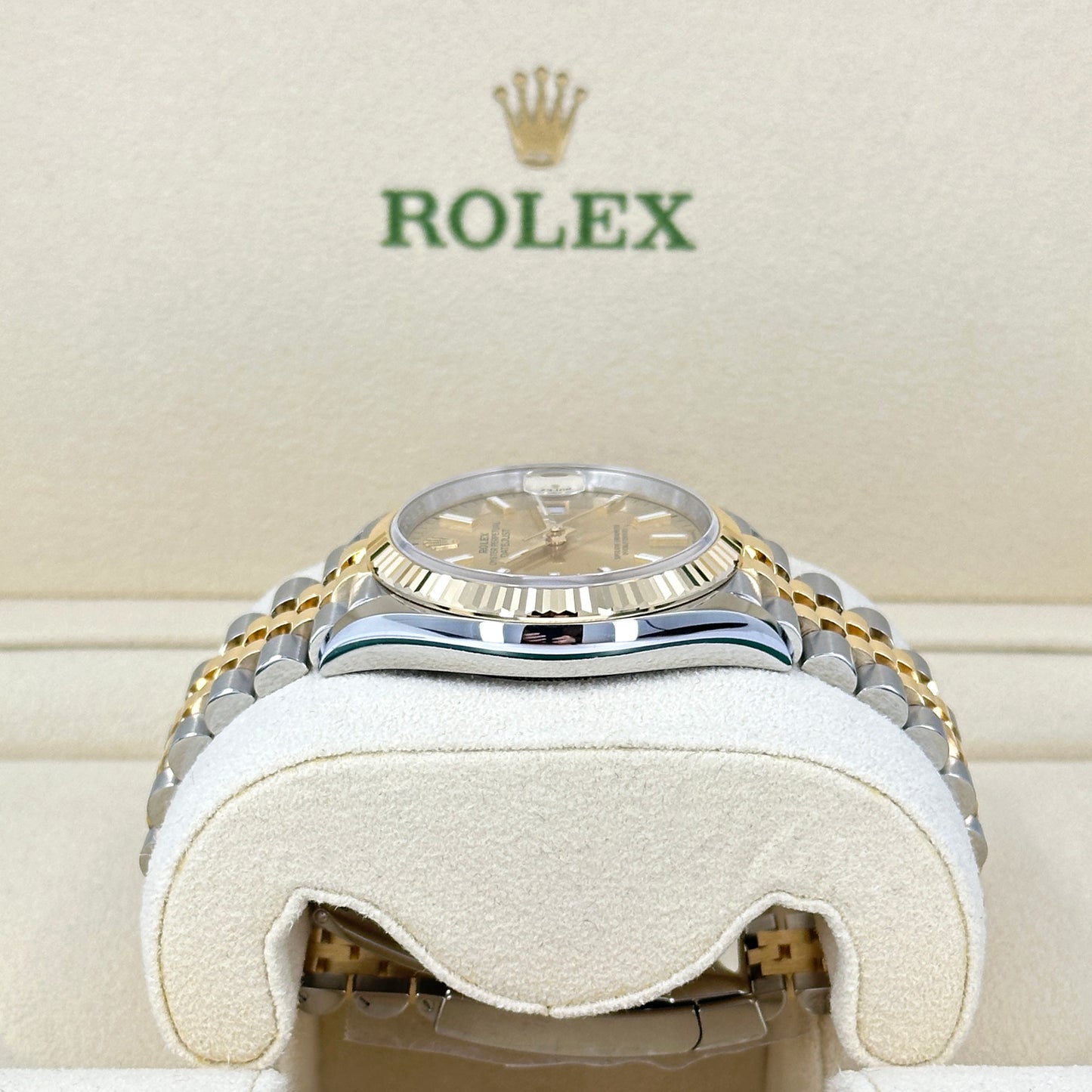 Rolex Datejust 36 Oystersteel and 18k Yellow Gold Ref# 126233-0015