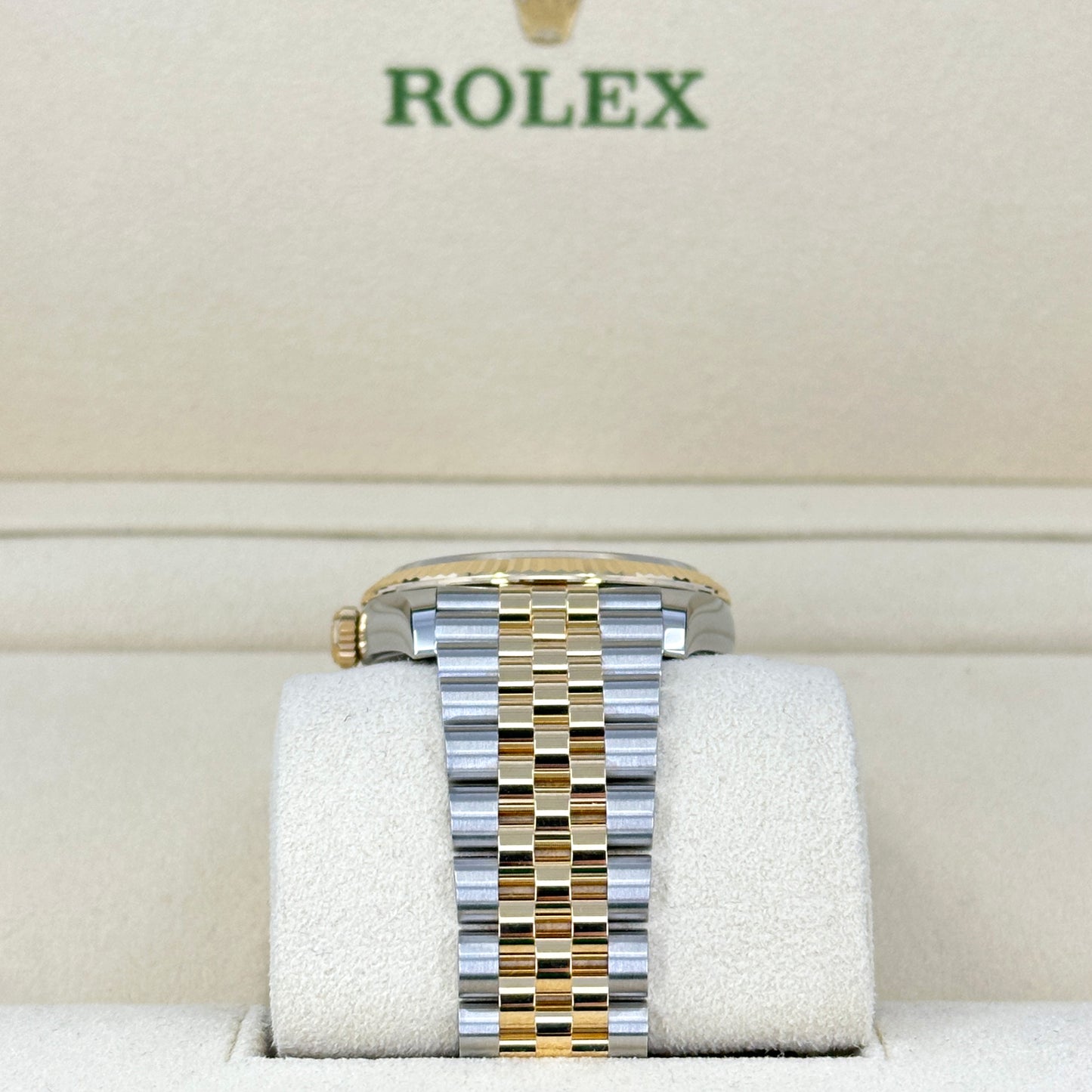 Rolex Datejust 36 Oystersteel and 18k Yellow Gold Ref# 126233-0015
