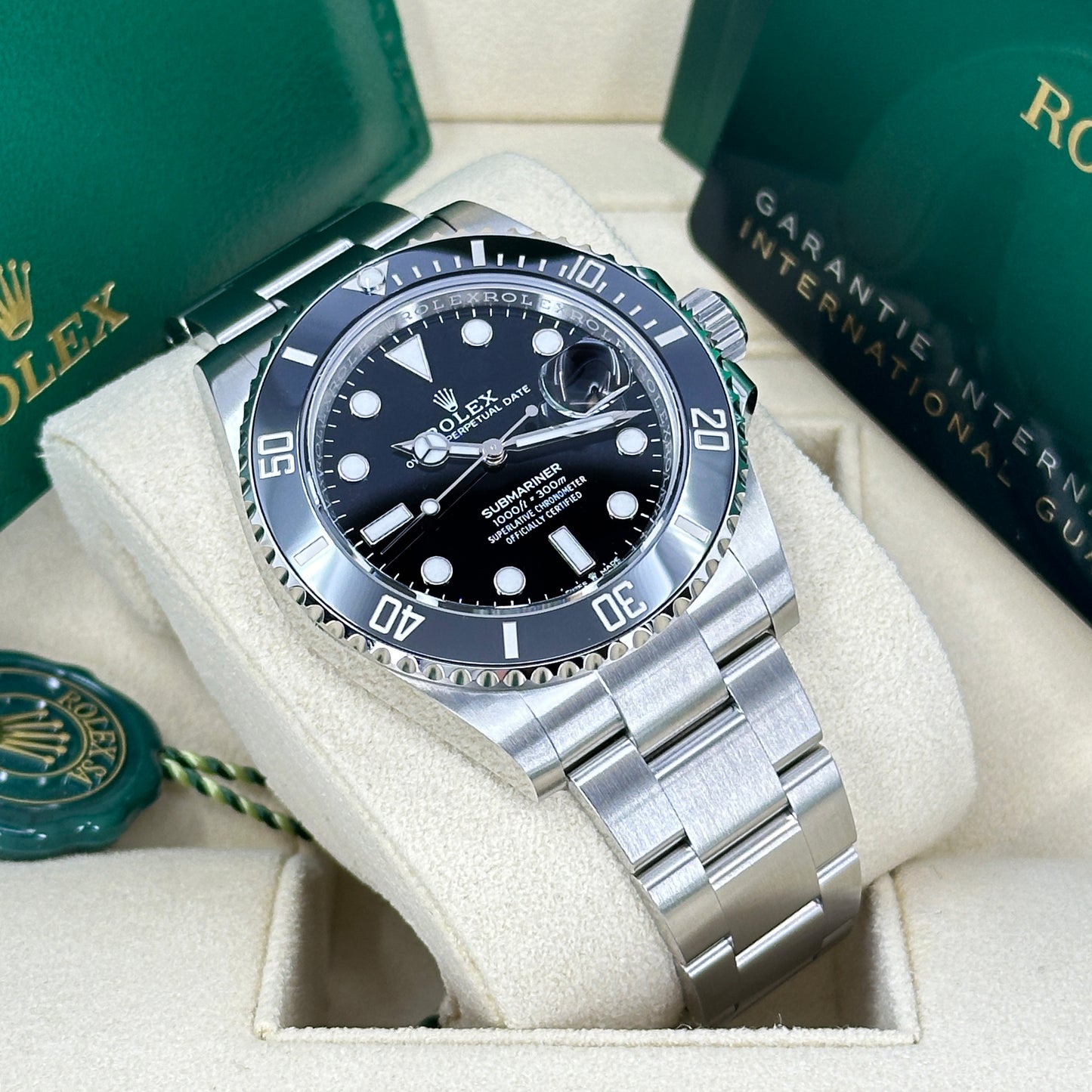 Rolex Submariner Date, Ref#126610LN