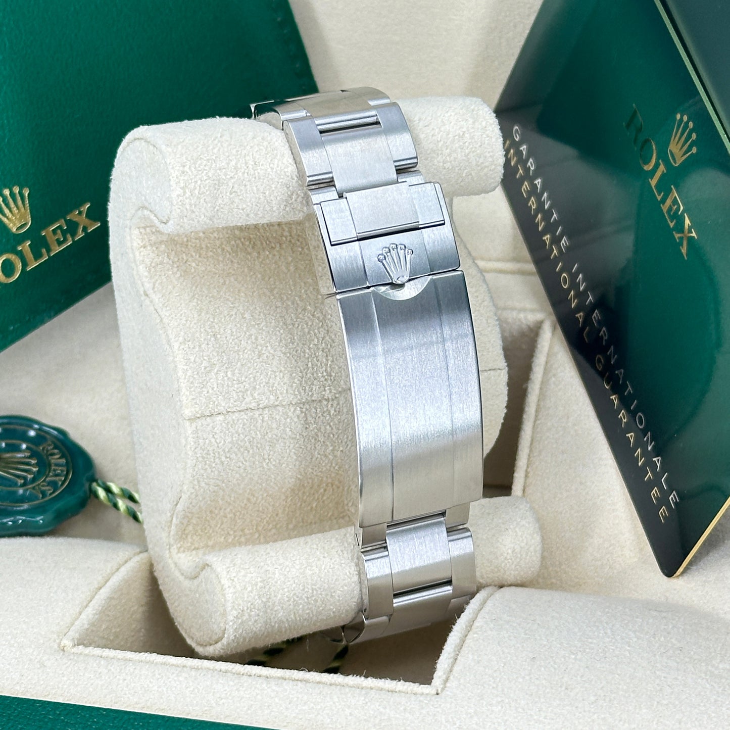 Rolex Submariner Date, Ref#126610LN