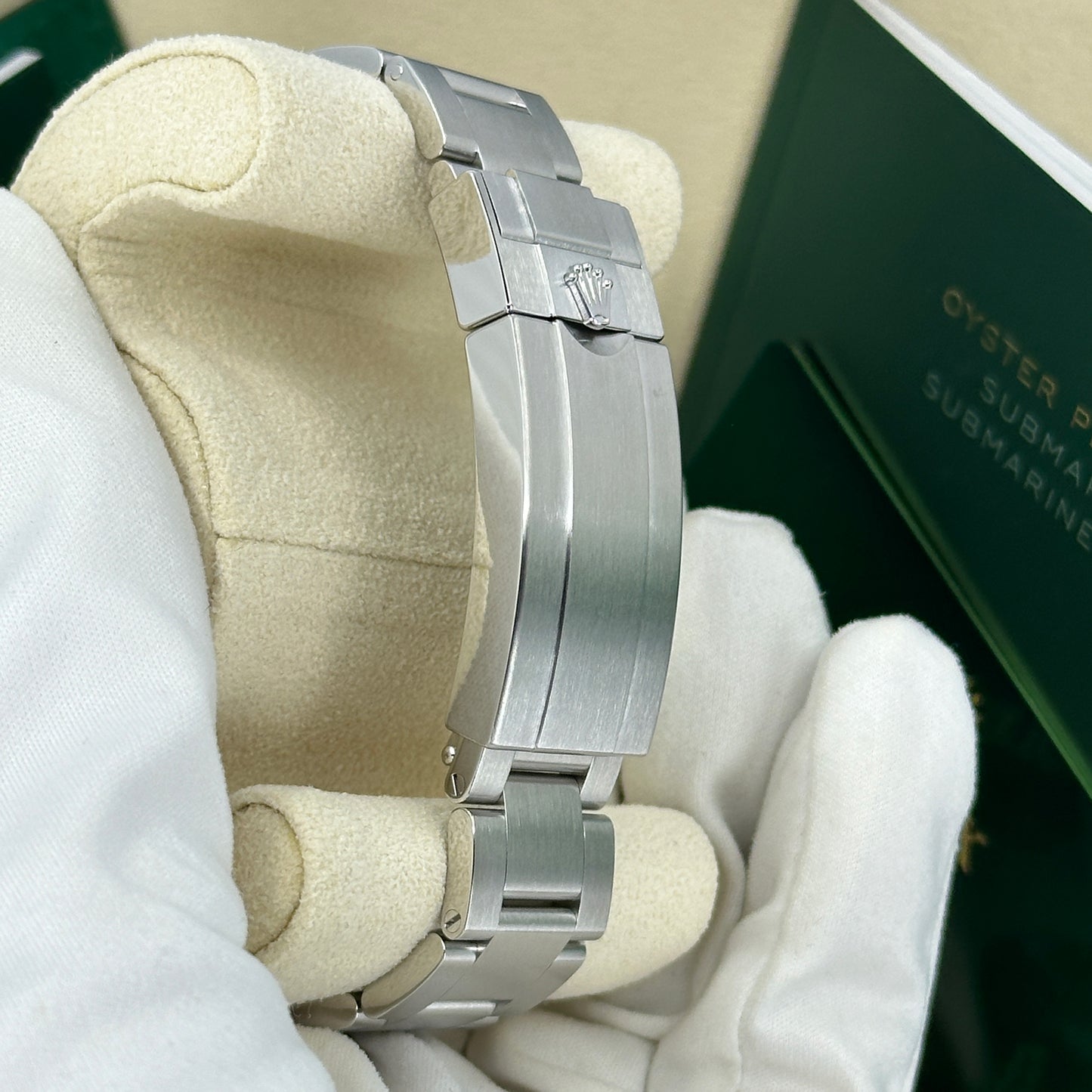 Rolex Submariner Date, Ref#126610LN