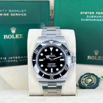 Rolex Submariner No Date 41, Stainless Steel, Black dial, 124060