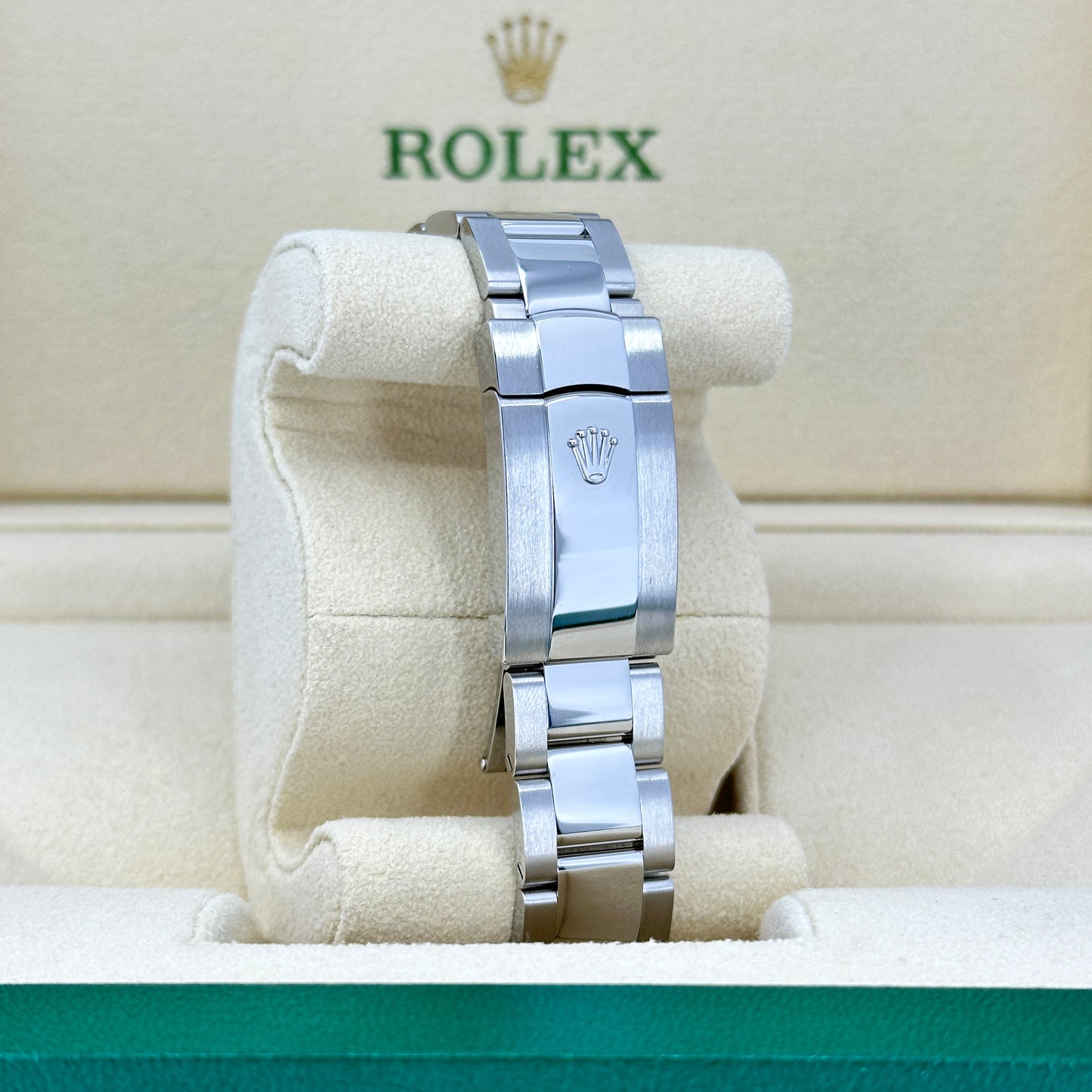 Rolex Datejust 41, Oystersteel and 18k White Gold, 41mm, Ref# 126334-0021