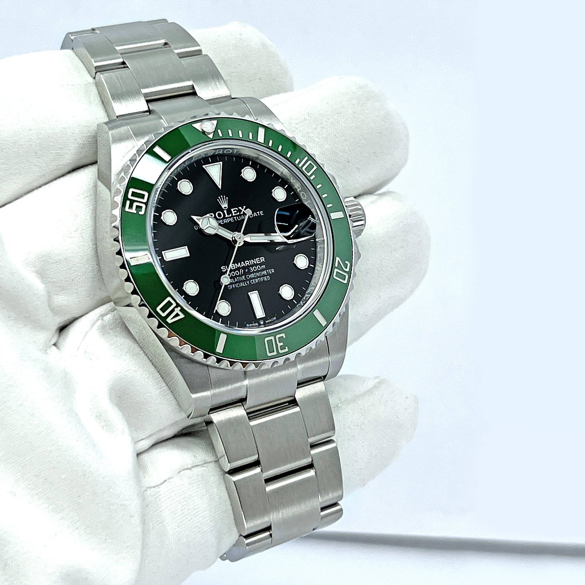 Rolex Submariner Kermit Date Stainless Steel Black 41mm Dial & Green  Ceramic Bezel Oyster Bracelet 126610LV - PRE-OWNED