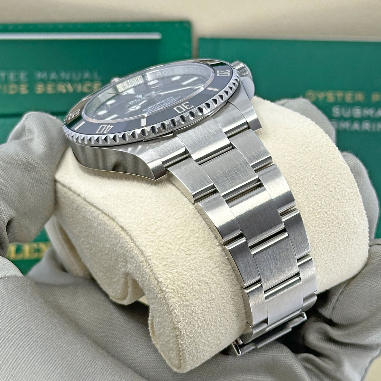 Pre-owned Rolex Submariner No Date 41, Stainless Steel, Black dial, 124060-0001