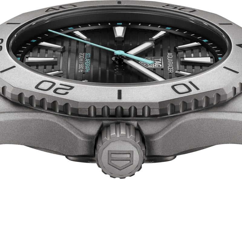 TAG Heuer Aquaracer Professional 200 Solargraph, Titanium, 40mm, Ref# WBP1180.BF0000, Crown