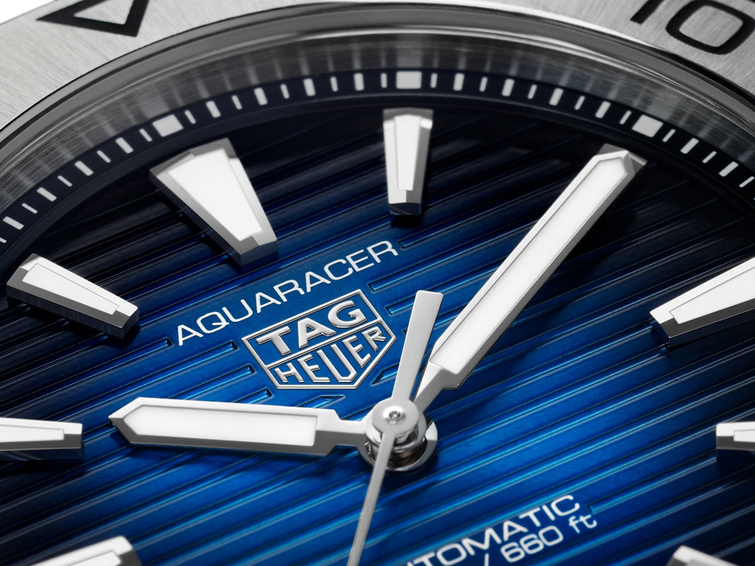 TAG Heuer Aquaracer Professional 200 Date, Stainless Steel, 40mm, Ref# WBP2111.BA0627, Hands and markers