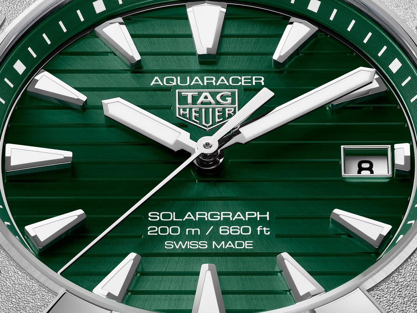 TAG Heuer Aquaracer Professional 200 Solargraph, Solar Quartz, Stainless Steel, 40mm, Ref# WBP1118.BA0047, Hands and indexes