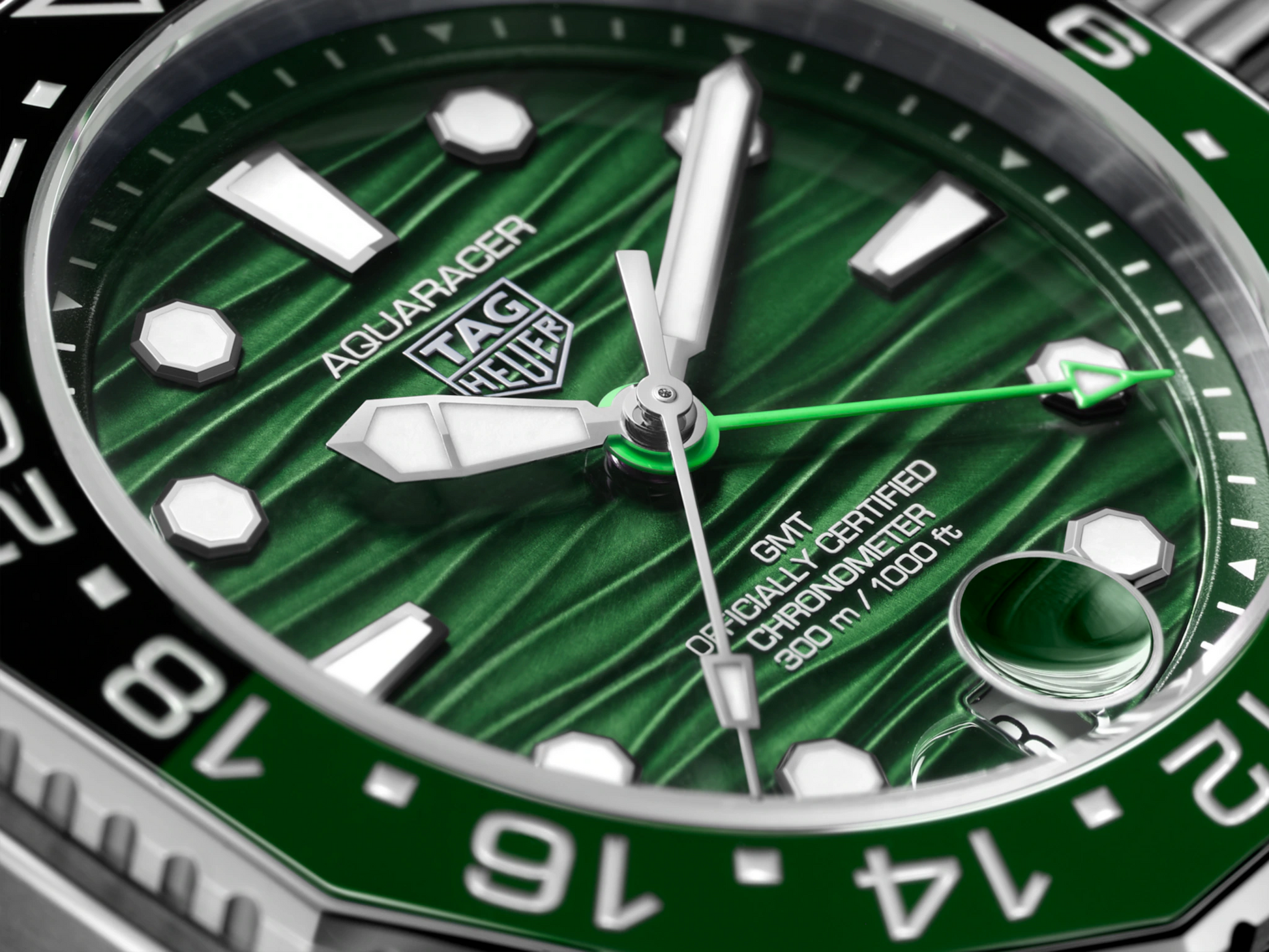 TAG Heuer Aquaracer Professional 300 GMT, Stainless Steel and Ceramic, 42mm, Ref# WBP5115.BA0013, Hands and markers