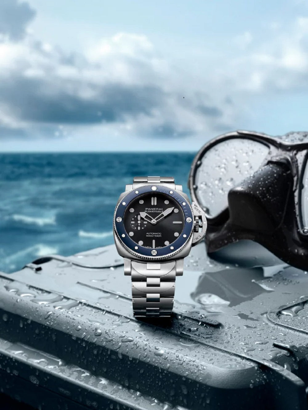 Panerai Submersible, Stainless Steel and Ceramic, 44mm, Ref# PAM01756, Main view 1