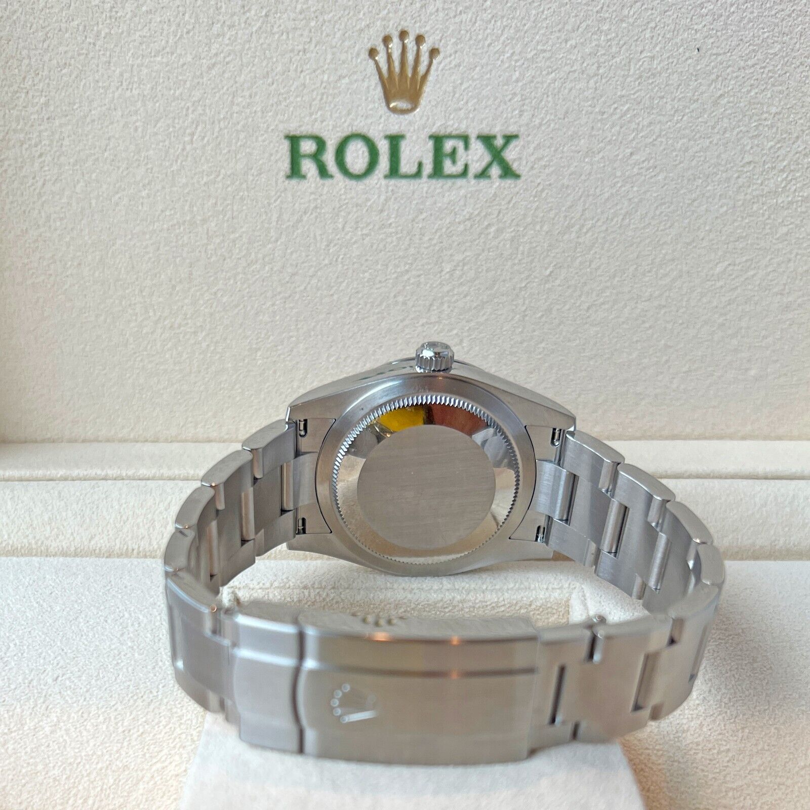Rolex, Oyster Perpetual Ladies, Pink Dial, 34mm, Oystersteel, Ref# 124200-0004, Back