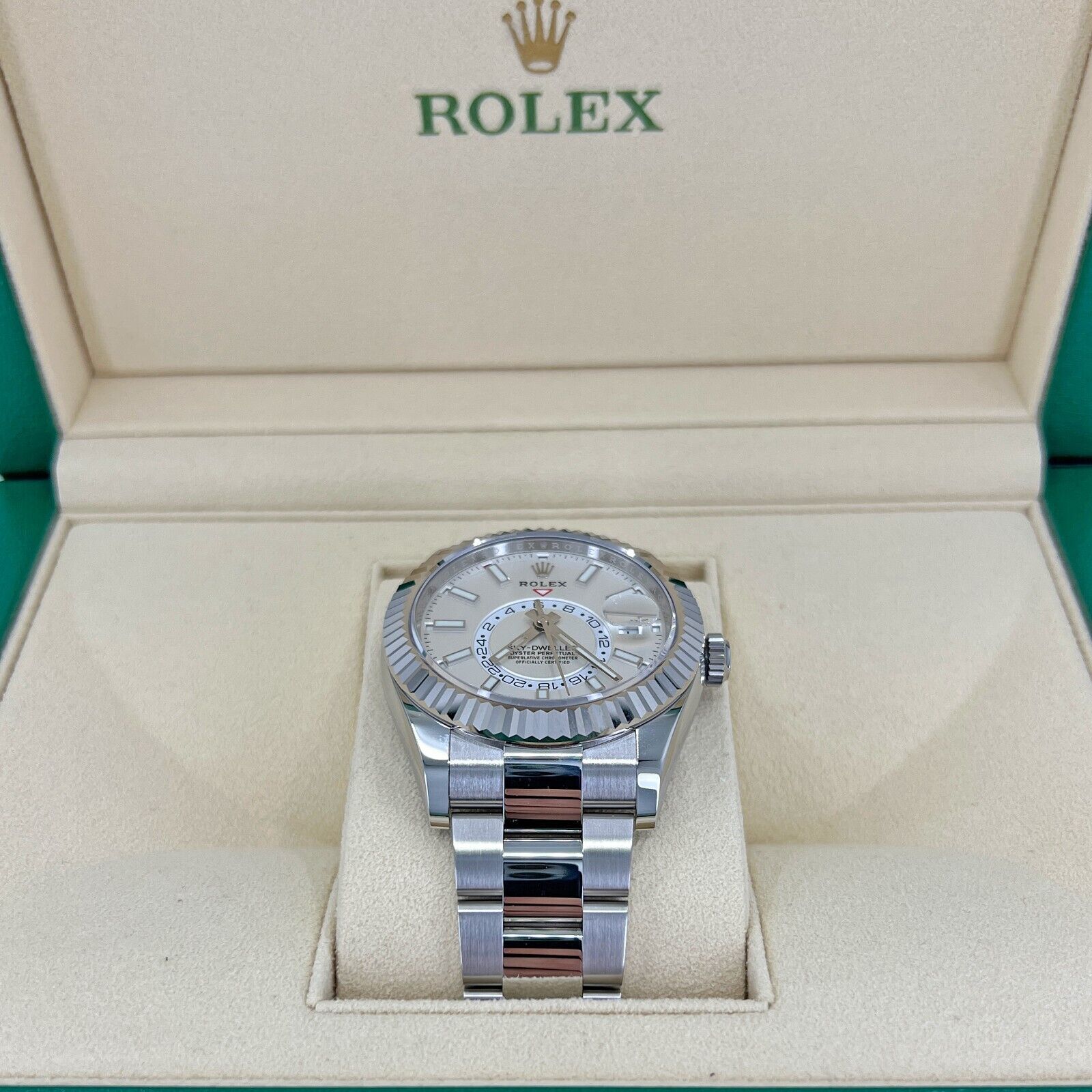 Rolex Sky-Dweller 42mm, Oystersteel and 18k White Gold, White dial, Oyster, Ref# 326934-0001, Side