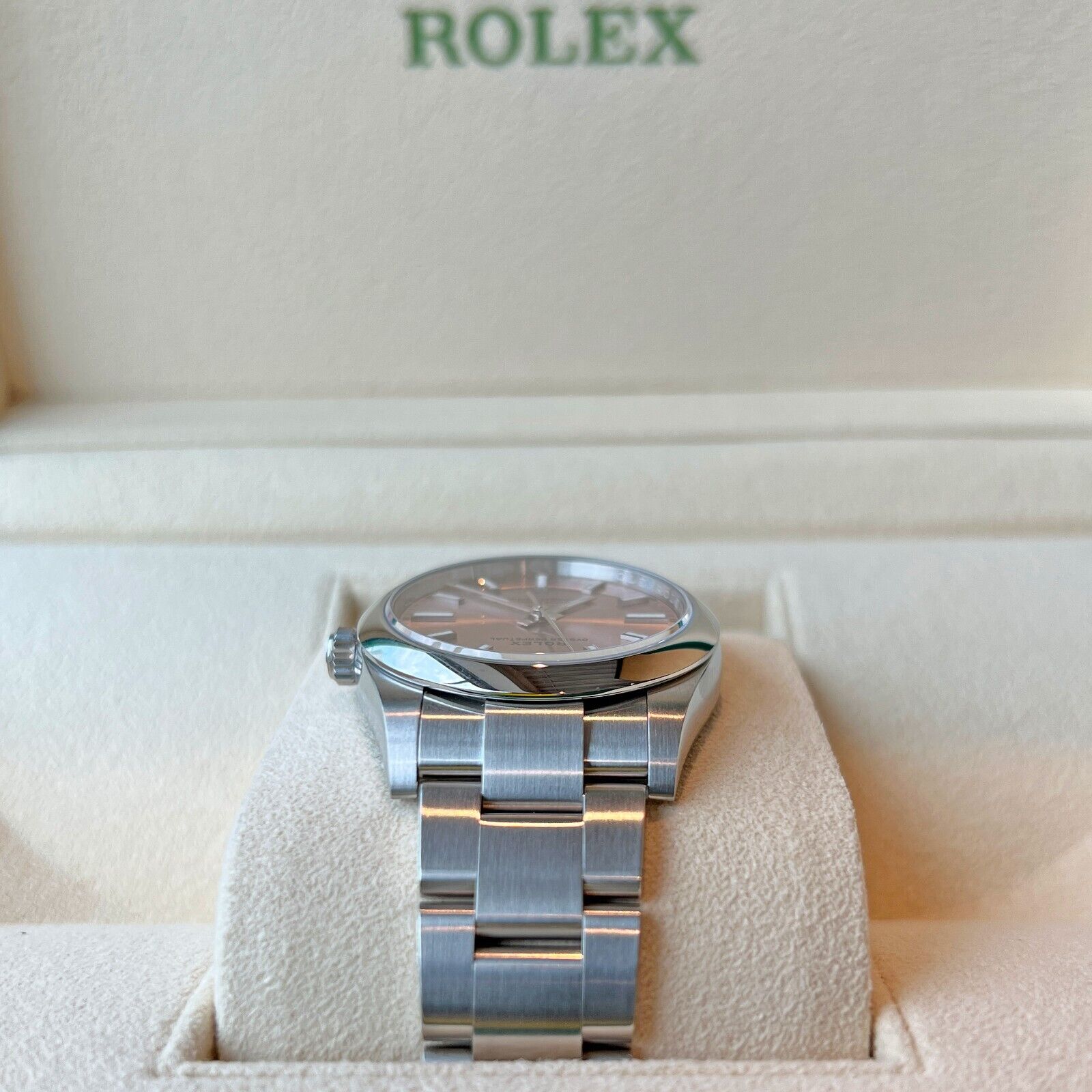 Rolex, Oyster Perpetual Ladies, Pink Dial, 34mm, Oystersteel, Ref# 124200-0004, Side