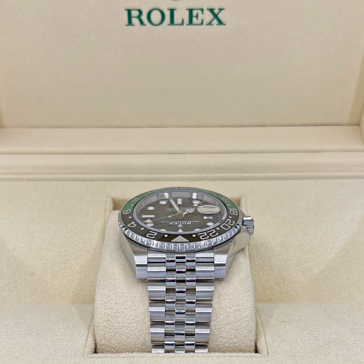 Rolex, GMT-Master II Sprite, Oystersteel, Black, 40mm, Jubilee, Ref# 126720vtnr-0002