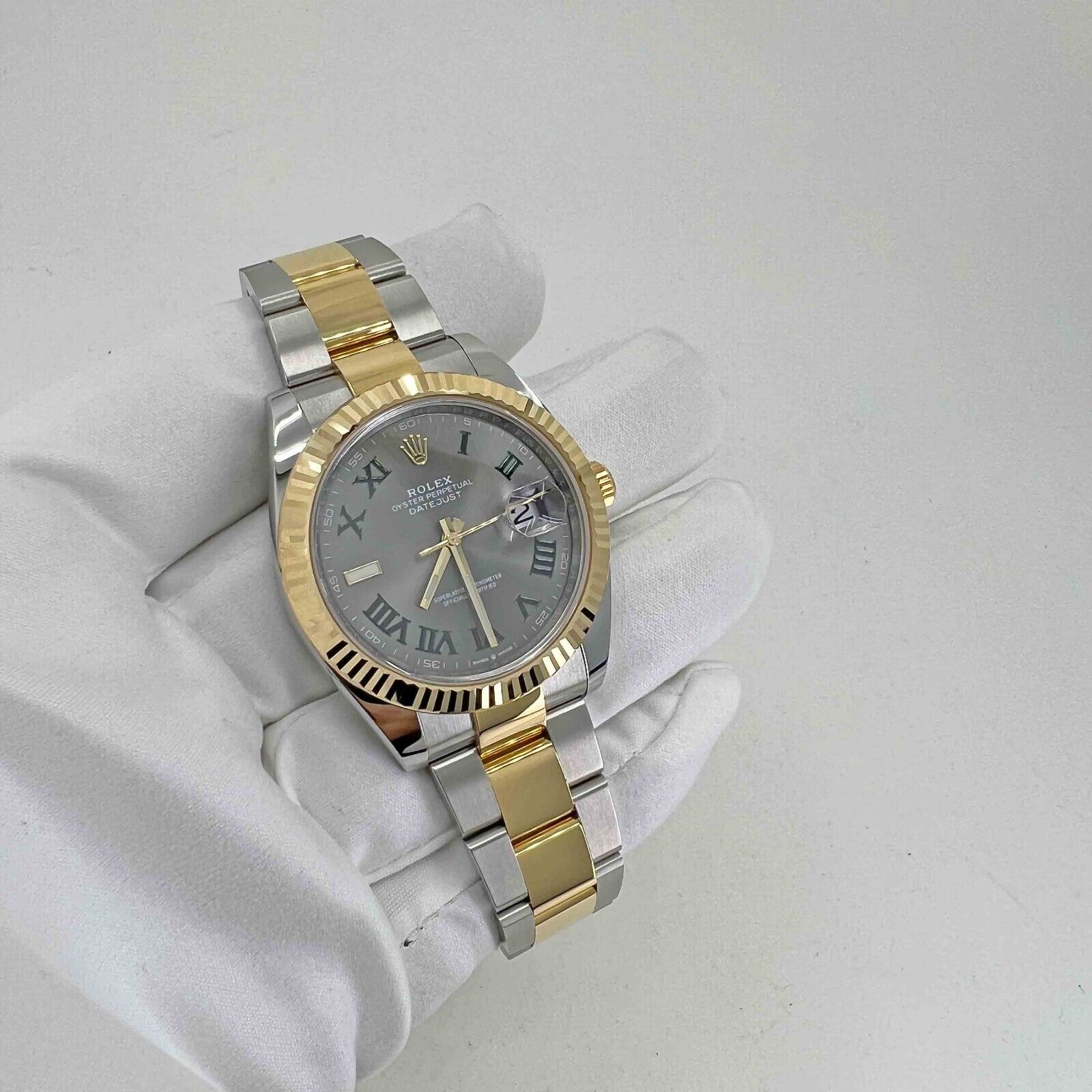Rolex Datejust, 41mm, Wimbledon, 18k Yellow Gold and Stainless Steel, Oyster, Fluted, 126333-0019, Main view