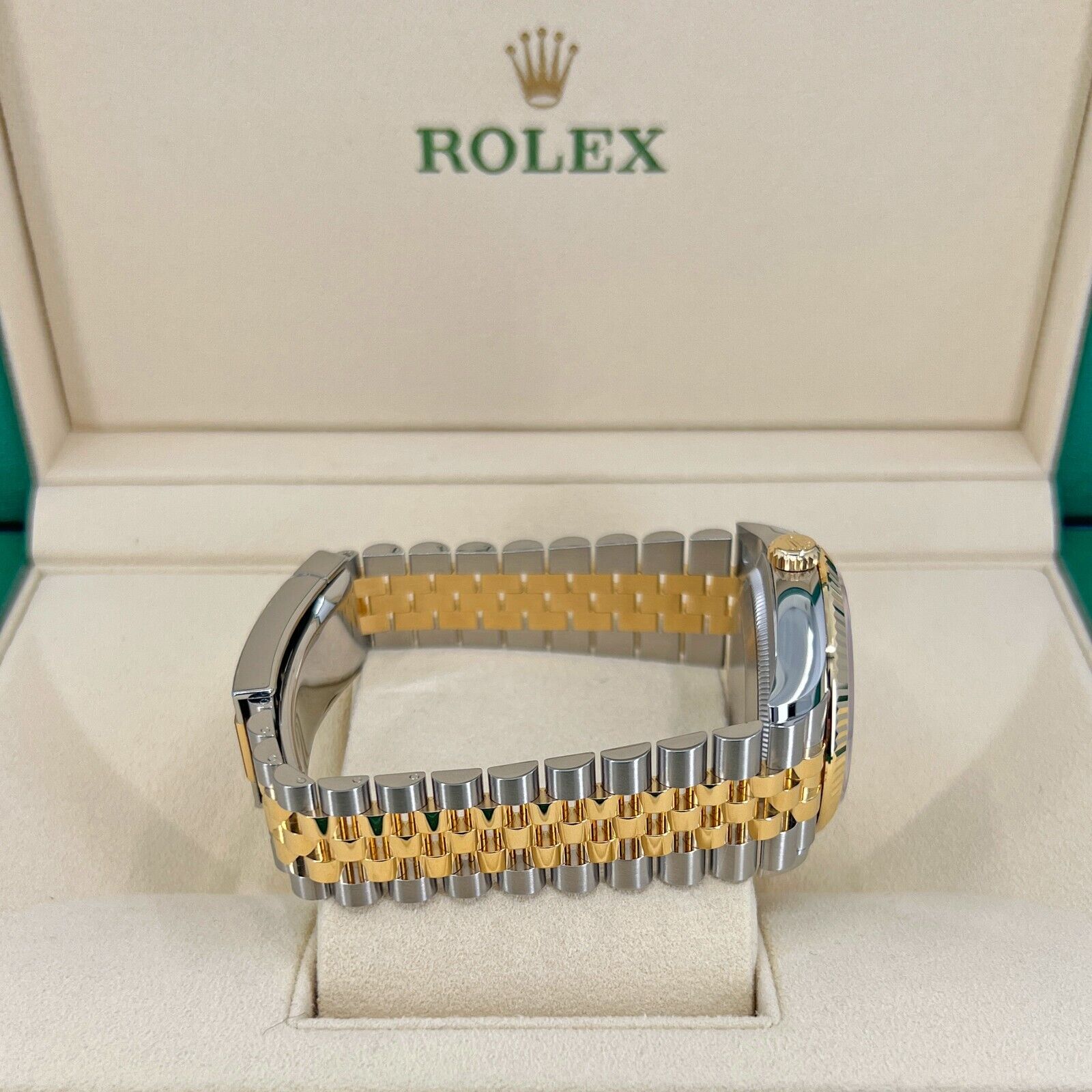 Rolex Datejust 36, 18K Yellow Gold and Stainless Steel, 36mm, Golden, Palm Motif Dial, Ref#126233-0037