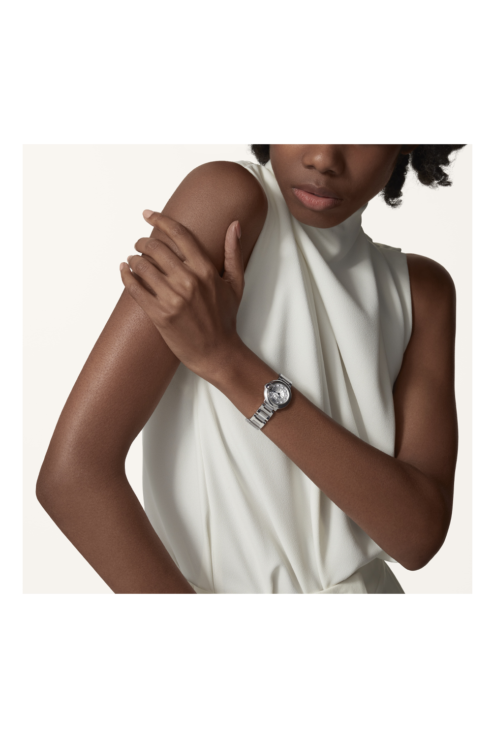 Unworn Cartier Ballon Bleu de Cartier, Stainless Steel and Diamonds, 28mm, Ref# W4BB0029, Watch on hand