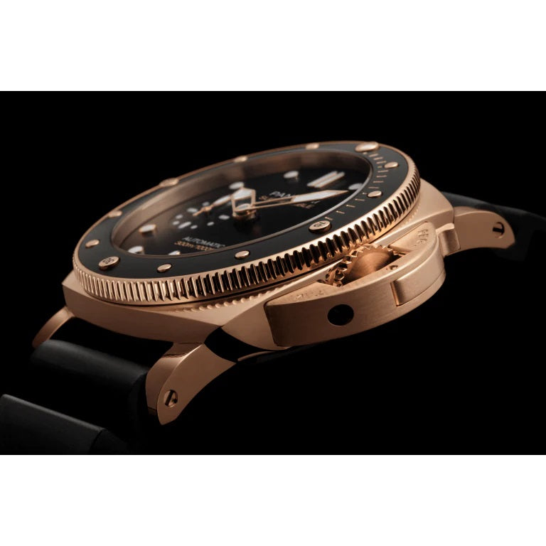 Side Panerai Submersible Goldtech™ Ref# PAM01164
