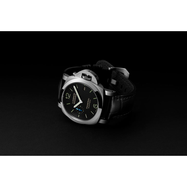 Side Panerai Luminor Quaranta Ref# PAM01372