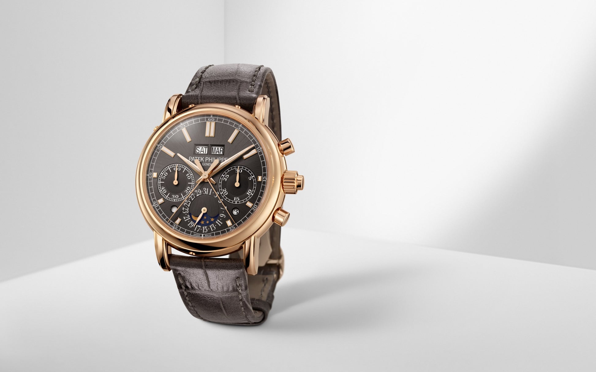Patek Philippe Grand Complication, 18k Rose Gold, 40mm, Ref# 5204R-011, Main view 1
