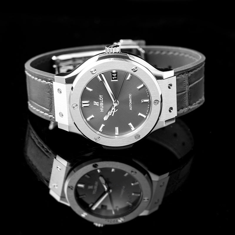 Hublot Classic Fusion Racing Grey Titanium 38mm, Ref# 565.NX.7071.LR, Crown